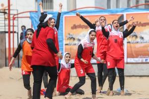  اصفهان و کیش، در فینال مسابقات هندبال ساحلی
